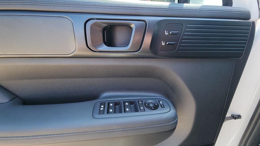 new 2026 Hyundai SANTA FE HEV car, priced at $50,358