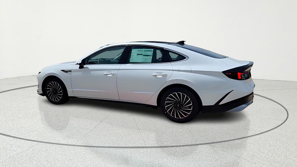 new 2026 Hyundai Sonata Hybrid car, priced at $31,139
