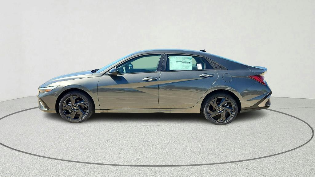 new 2026 Hyundai ELANTRA HEV car, priced at $28,625