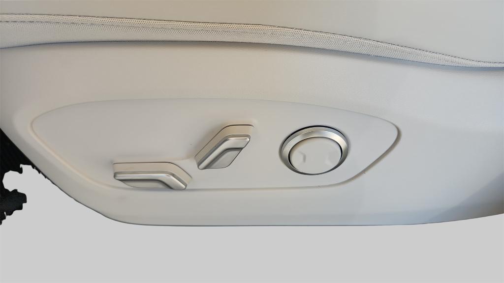 new 2026 Hyundai IONIQ 9 car, priced at $60,033