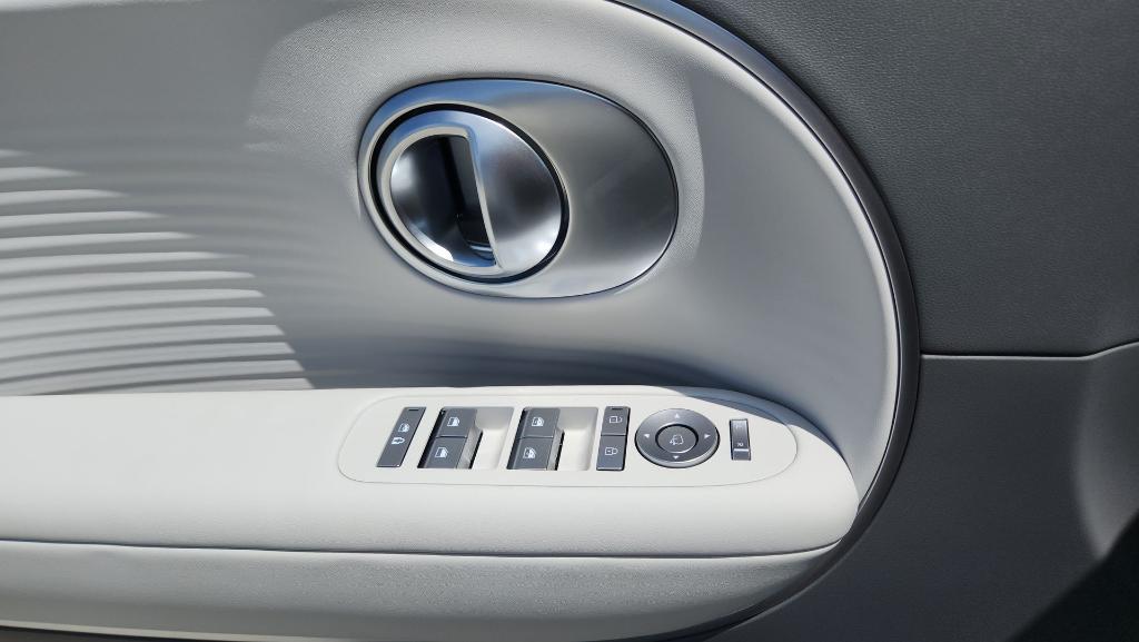 new 2026 Hyundai IONIQ 9 car, priced at $58,356