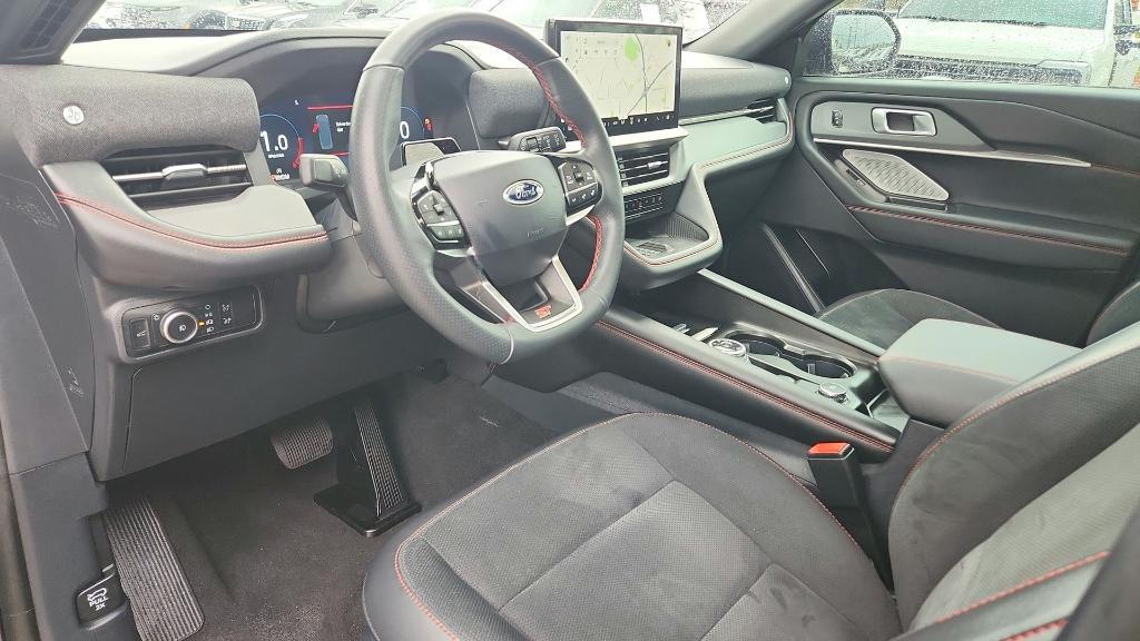 used 2025 Ford Explorer car, priced at $45,149