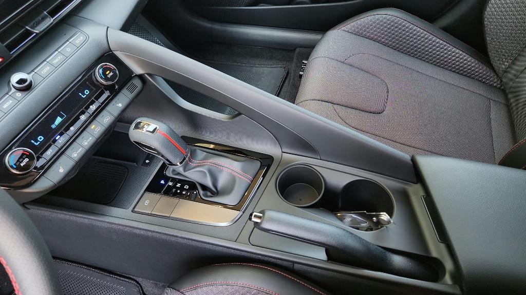 new 2025 Hyundai Elantra car, priced at $26,774