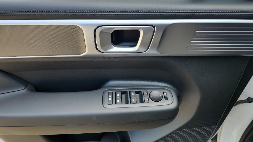 new 2026 Hyundai SANTA FE HEV car, priced at $38,202