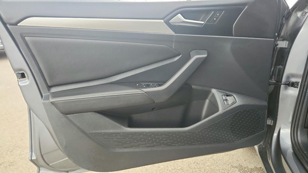 used 2024 Volkswagen Jetta car, priced at $18,627