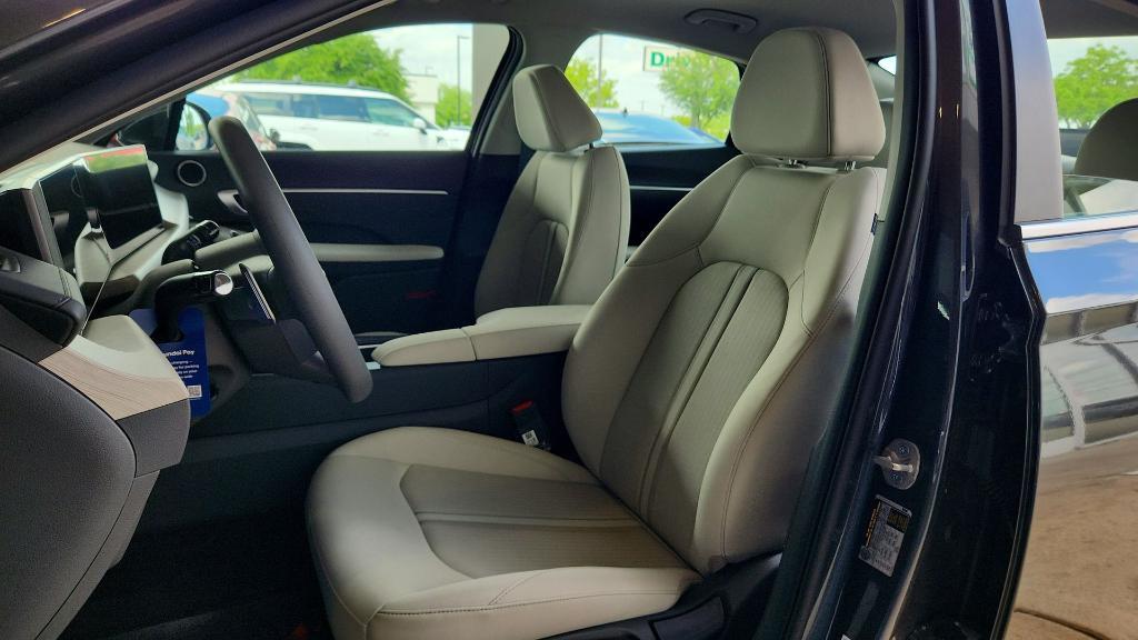 new 2026 Hyundai Sonata Hybrid car, priced at $28,093