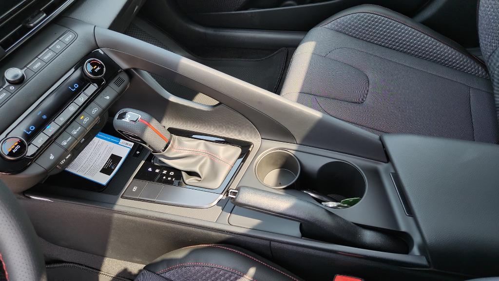 new 2025 Hyundai Elantra car, priced at $25,983