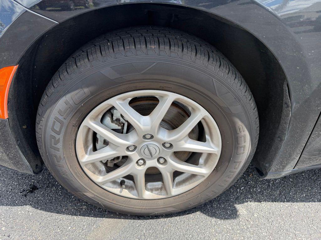 used 2024 Chrysler Pacifica car, priced at $26,490