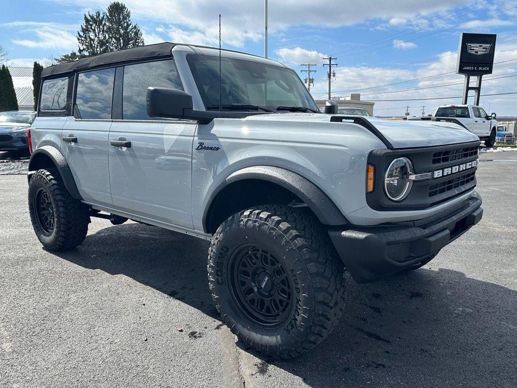 new 2026 Ford Bronco car, priced at $44,019