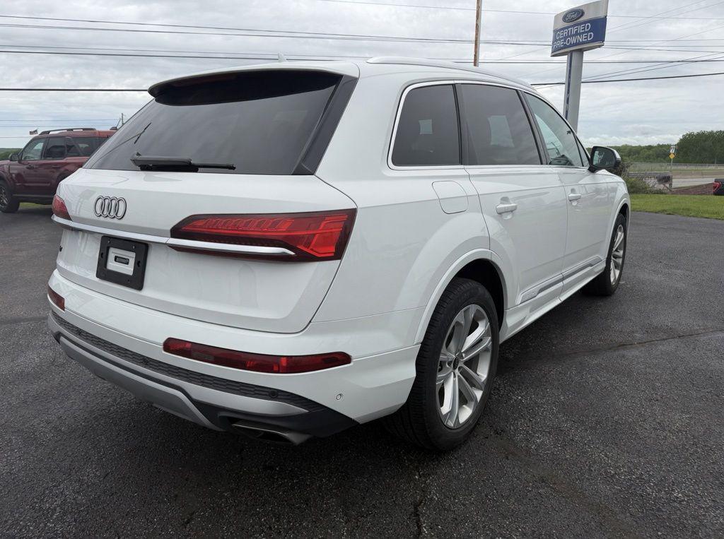 used 2025 Audi Q7 car, priced at $47,490