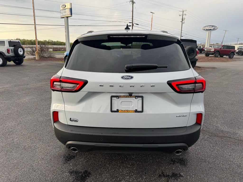 new 2026 Ford Escape car, priced at $31,929