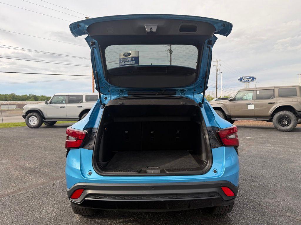 used 2025 Chevrolet Trax car, priced at $24,990