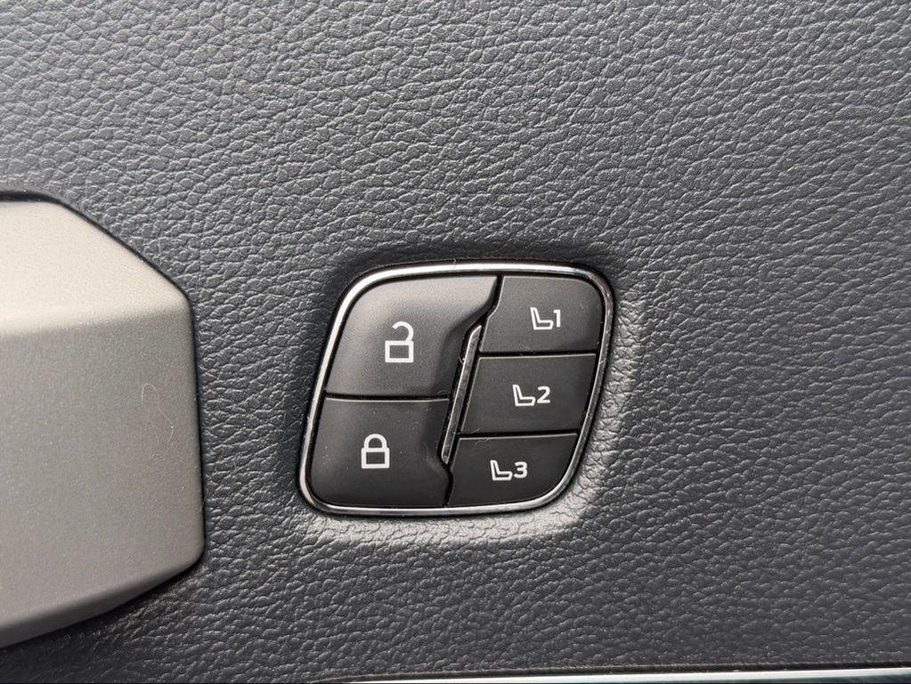 used 2022 Ford F-350 car, priced at $48,000