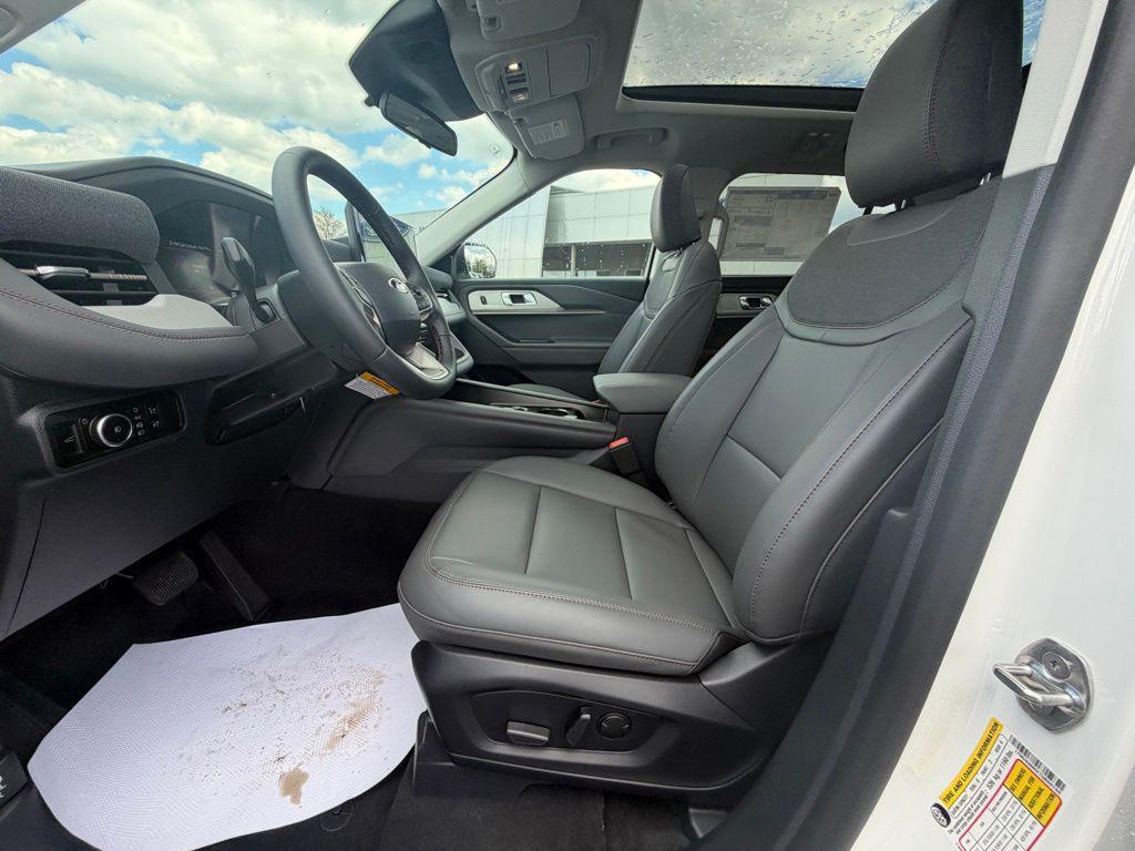 new 2026 Ford Explorer car, priced at $47,668