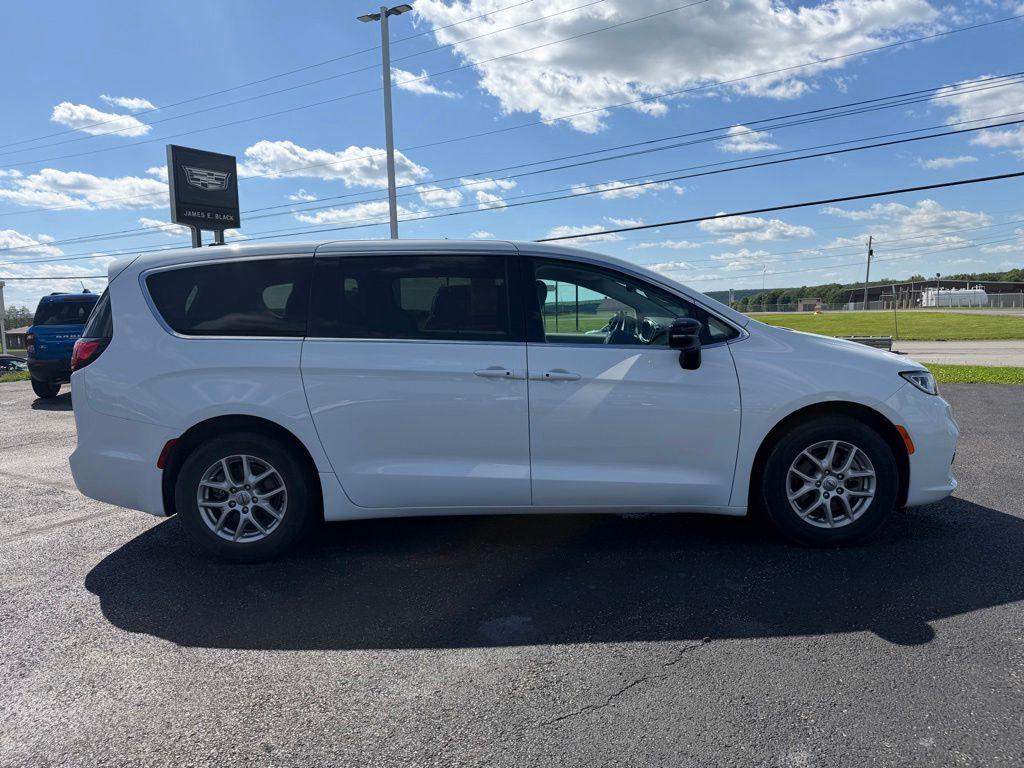 used 2024 Chrysler Pacifica car, priced at $25,490