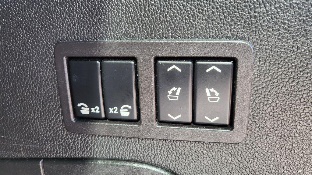 used 2019 GMC Yukon car, priced at $31,995