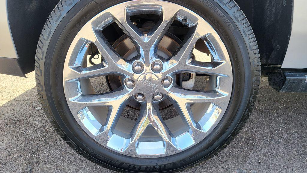 used 2019 GMC Yukon car, priced at $31,995