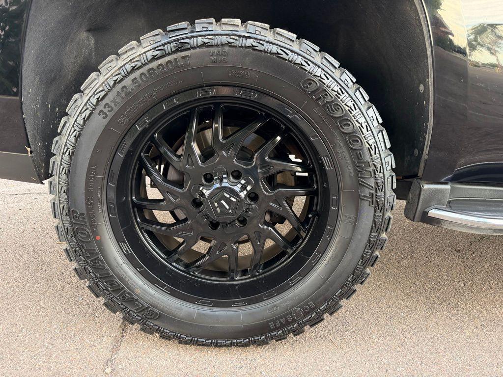 used 2017 GMC Yukon car, priced at $26,995