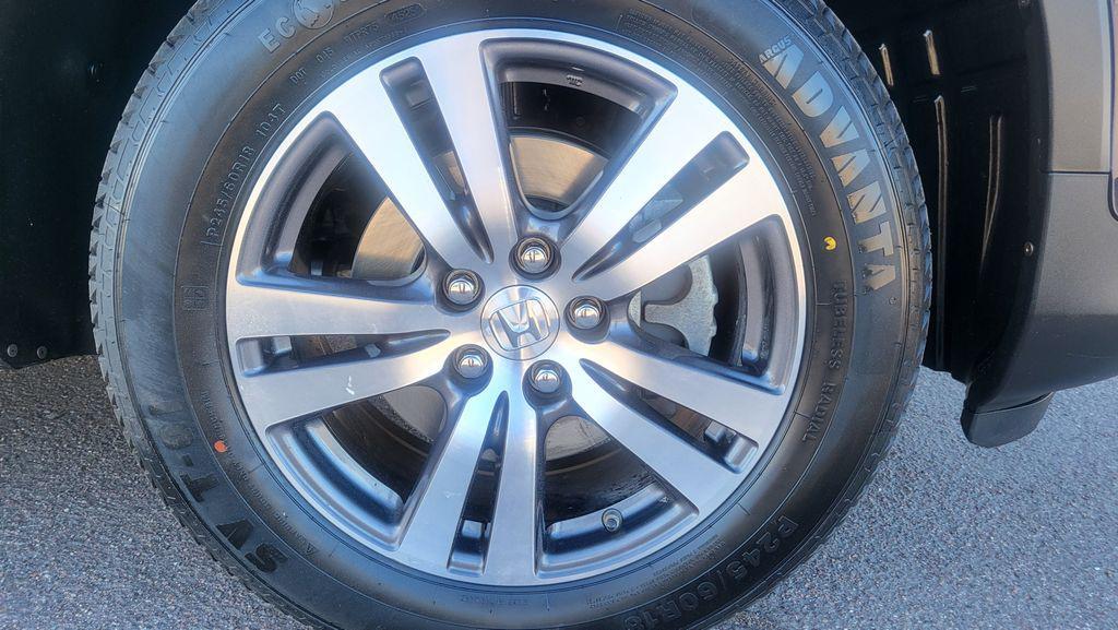 used 2016 Honda Pilot car, priced at $14,900