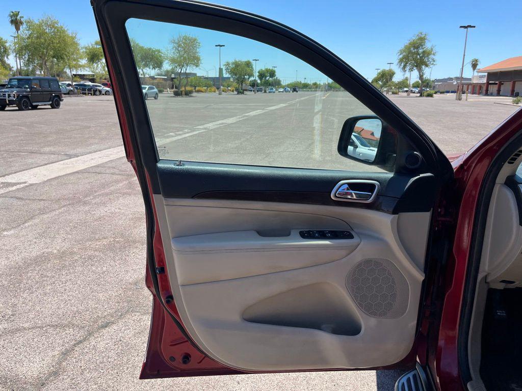 used 2014 Jeep Grand Cherokee car, priced at $8,900