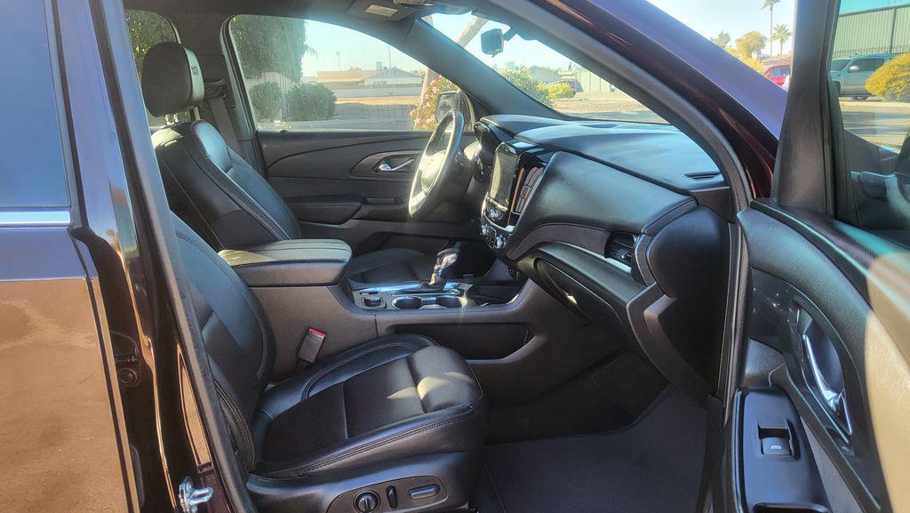used 2023 Chevrolet Traverse car, priced at $33,995