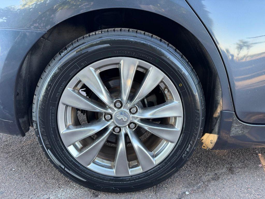 used 2011 INFINITI M37 car, priced at $9,900