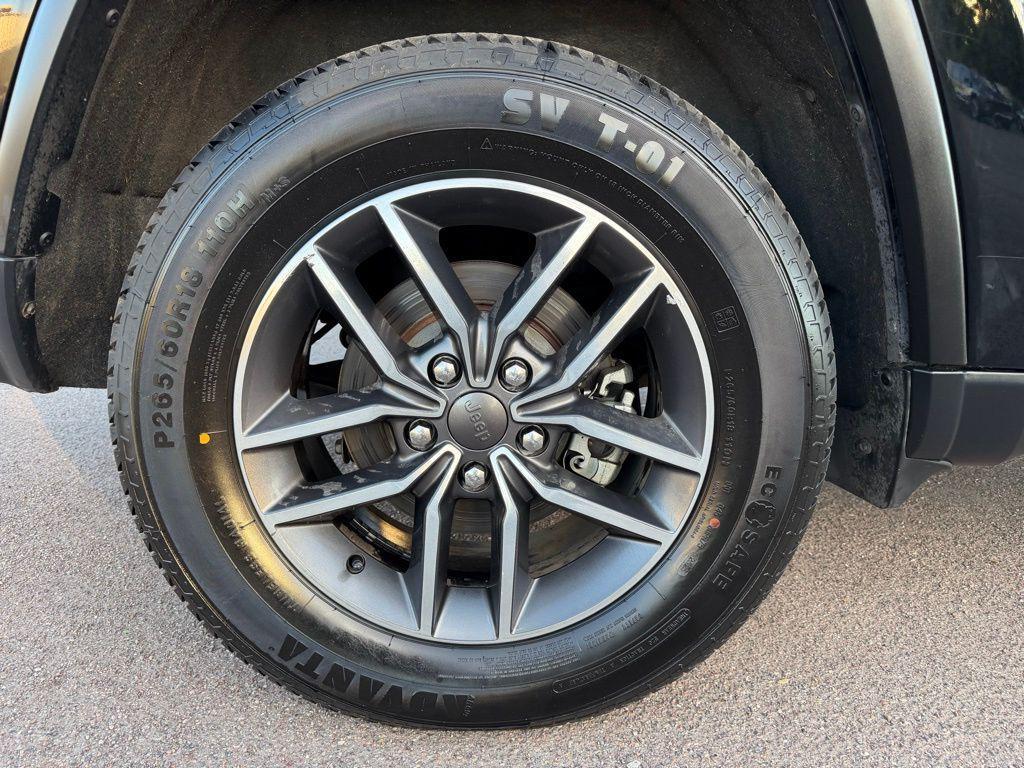 used 2019 Jeep Grand Cherokee car, priced at $17,995