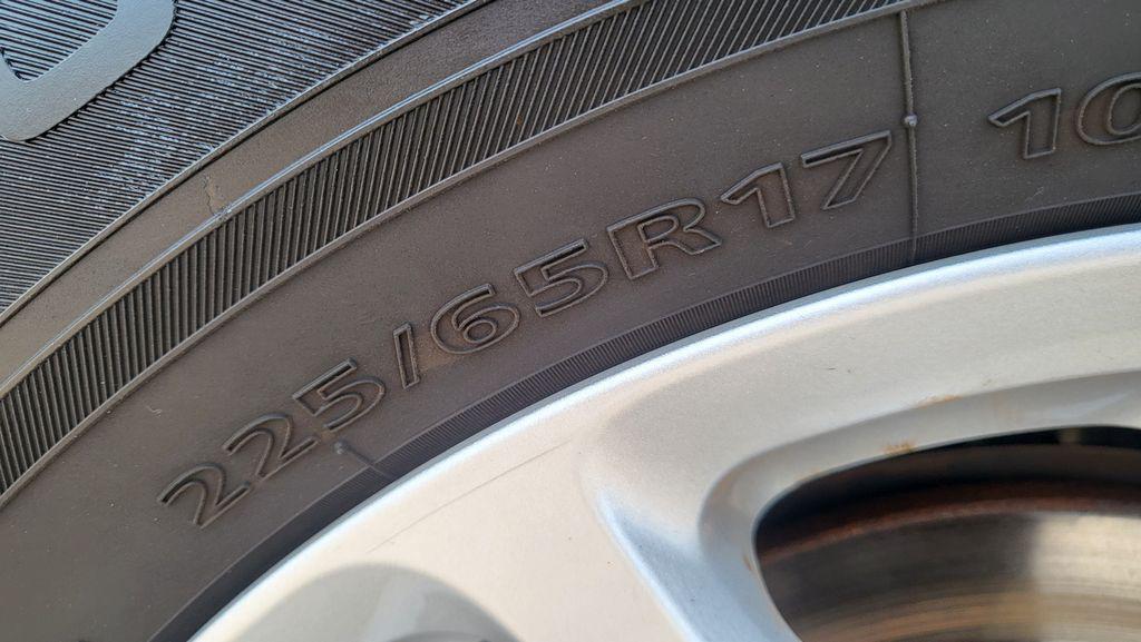 used 2015 Jeep Cherokee car, priced at $11,900