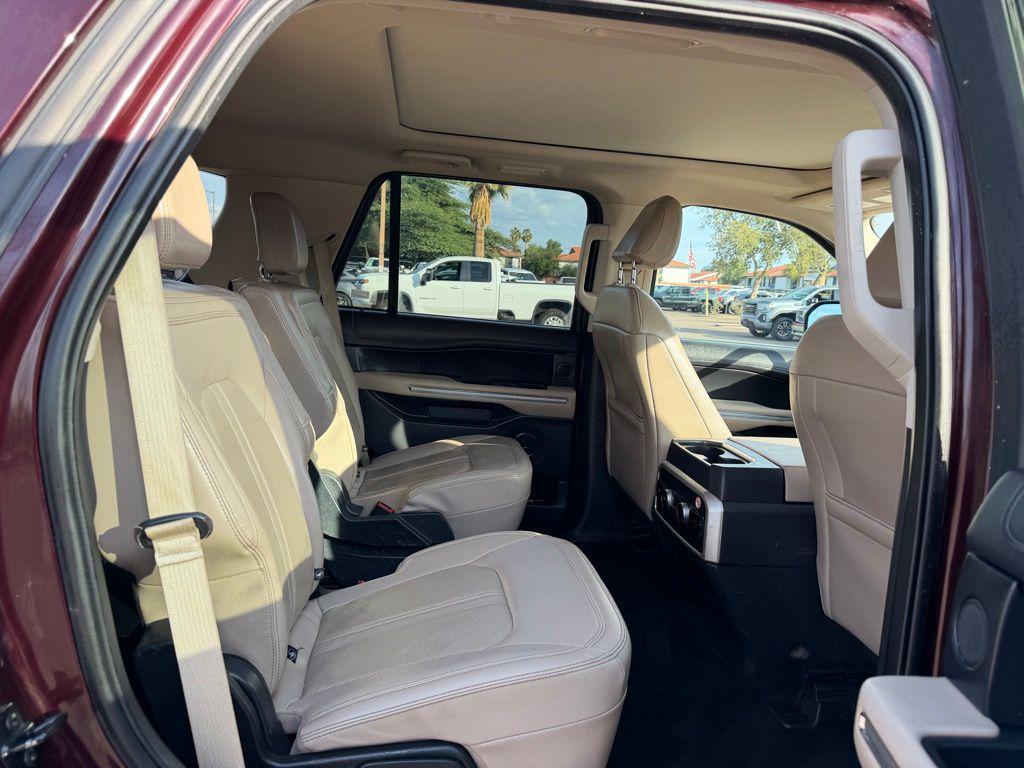 used 2024 Ford Expedition car, priced at $44,995