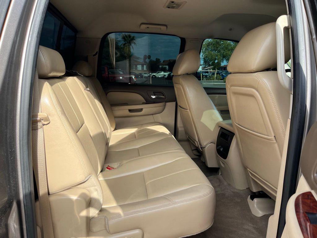 used 2014 GMC Sierra 2500 car, priced at $31,500