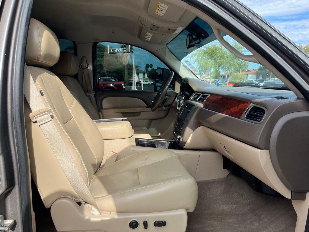 used 2014 GMC Sierra 2500 car, priced at $31,500