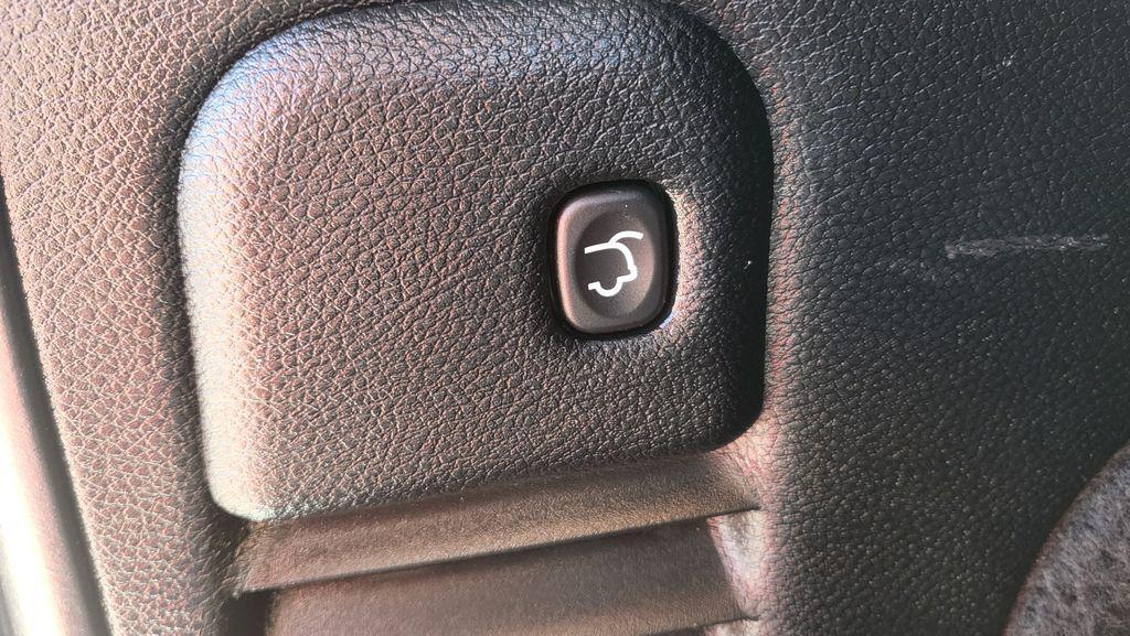 used 2019 Jeep Grand Cherokee car, priced at $16,900