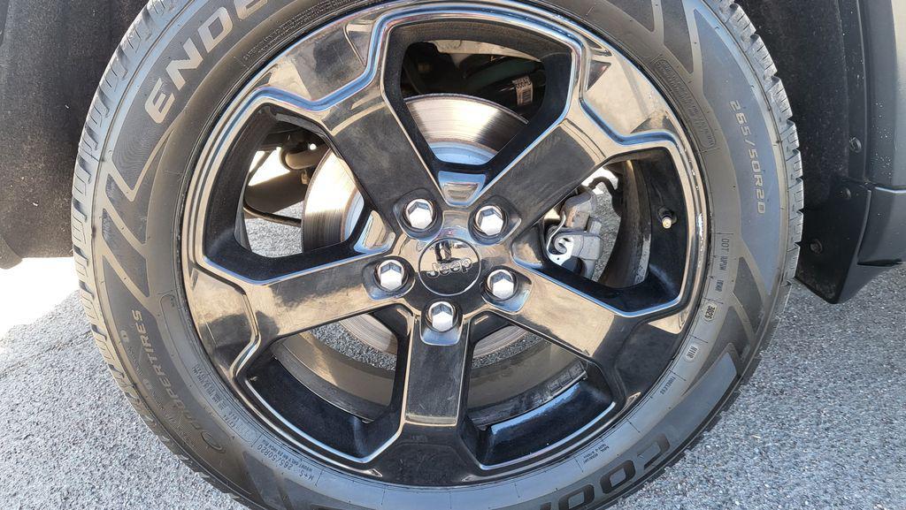 used 2019 Jeep Grand Cherokee car, priced at $16,900