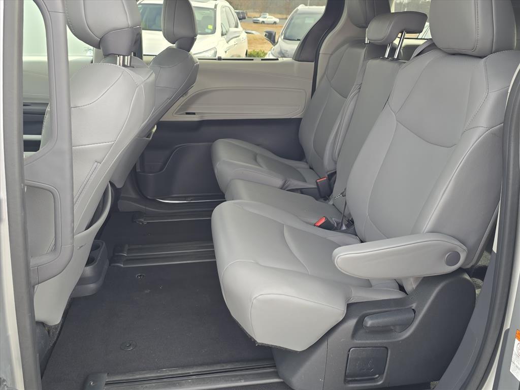 used 2024 Toyota Sienna car, priced at $34,364