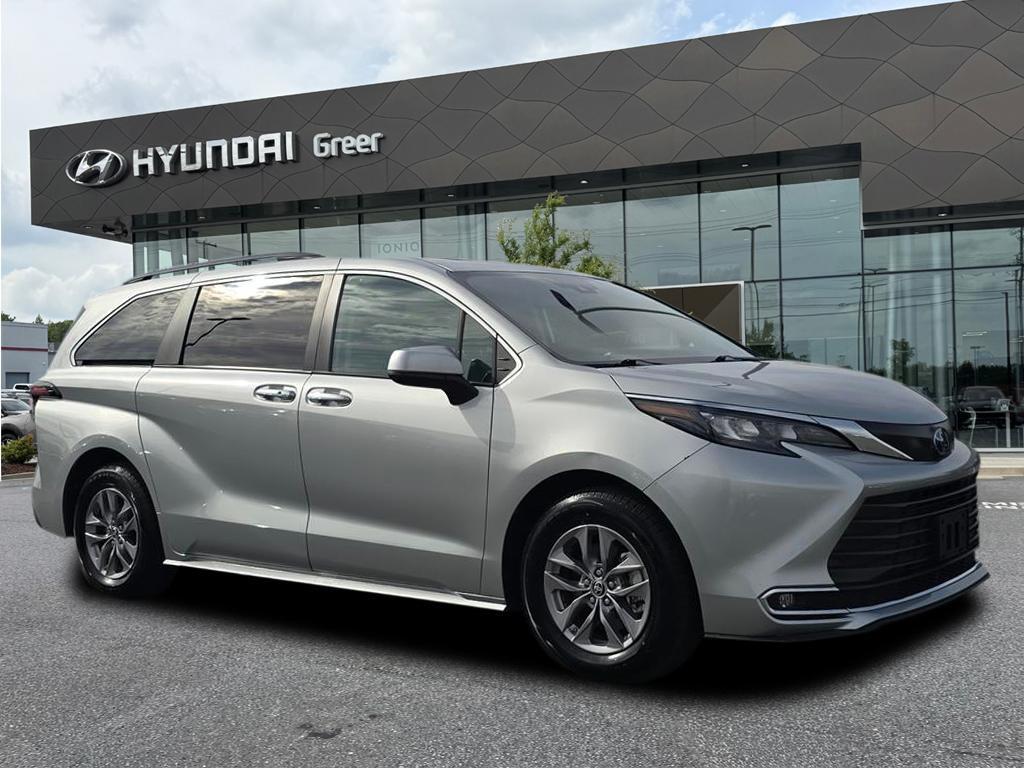 used 2024 Toyota Sienna car, priced at $34,364
