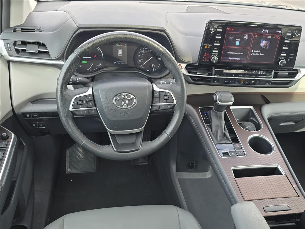 used 2024 Toyota Sienna car, priced at $34,364
