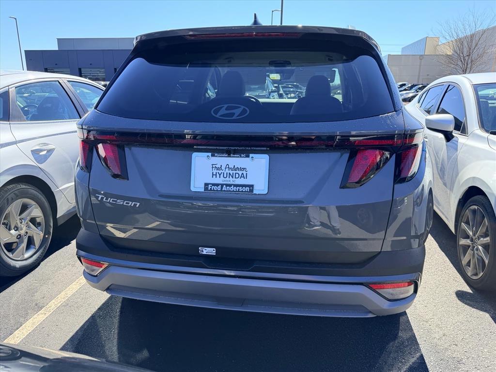 new 2026 Hyundai Tucson car, priced at $29,604