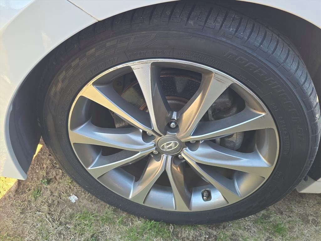 used 2015 Hyundai Azera car, priced at $9,433