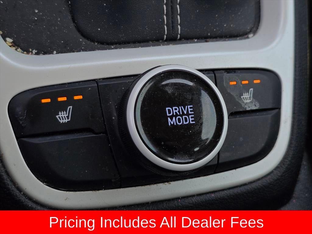 used 2022 Hyundai Venue car, priced at $18,297