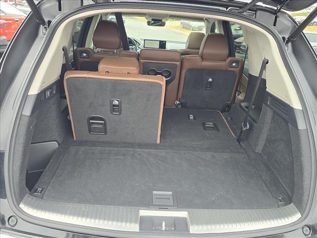 used 2023 Acura MDX car, priced at $39,024