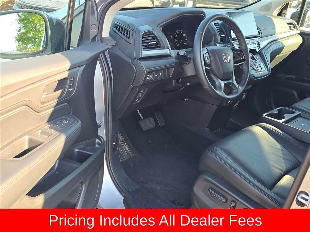 used 2025 Honda Odyssey car, priced at $35,826