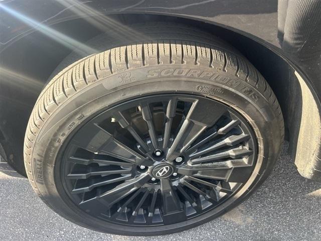 used 2024 Hyundai SANTA FE HEV car, priced at $39,254