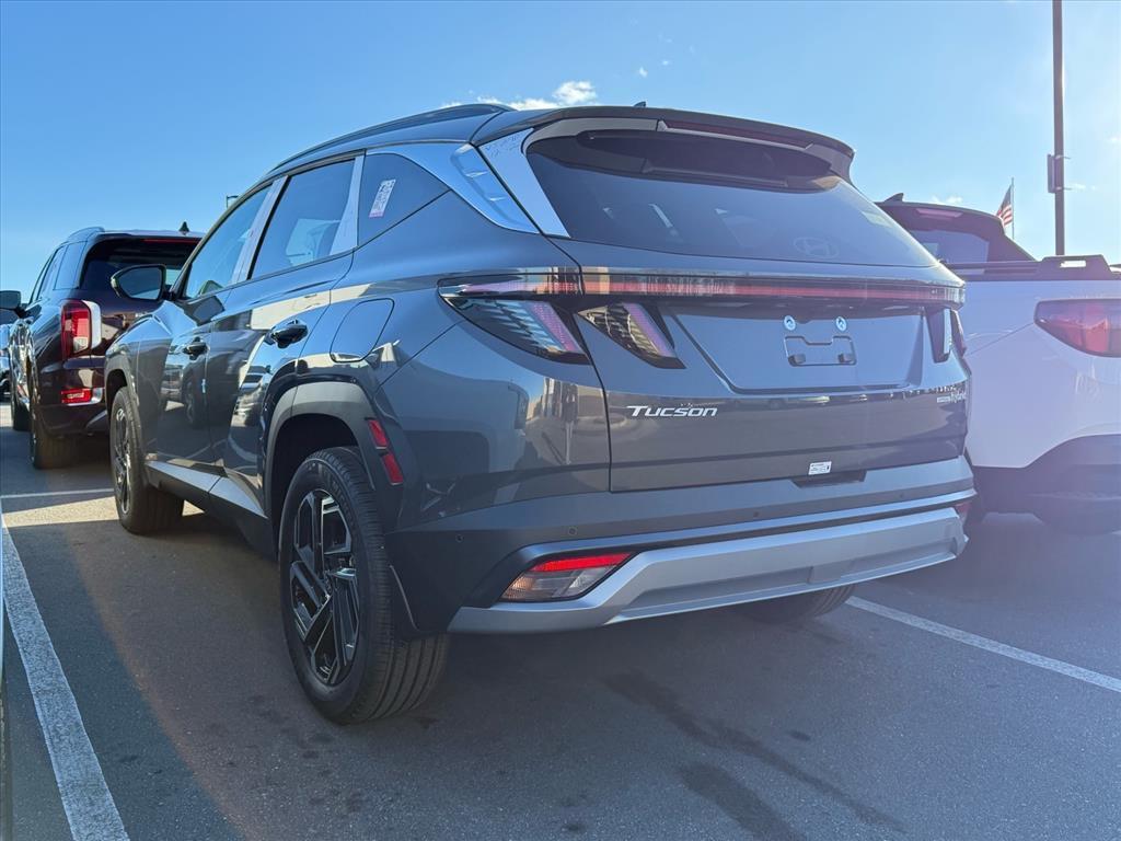 new 2026 Hyundai TUCSON Hybrid car, priced at $42,108