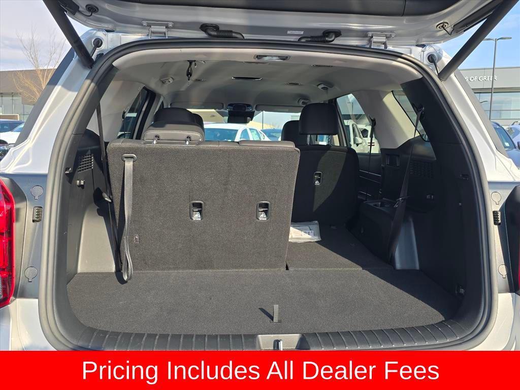 used 2025 Hyundai Palisade car, priced at $35,727