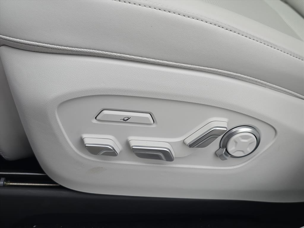 new 2026 Hyundai IONIQ 9 car, priced at $67,713