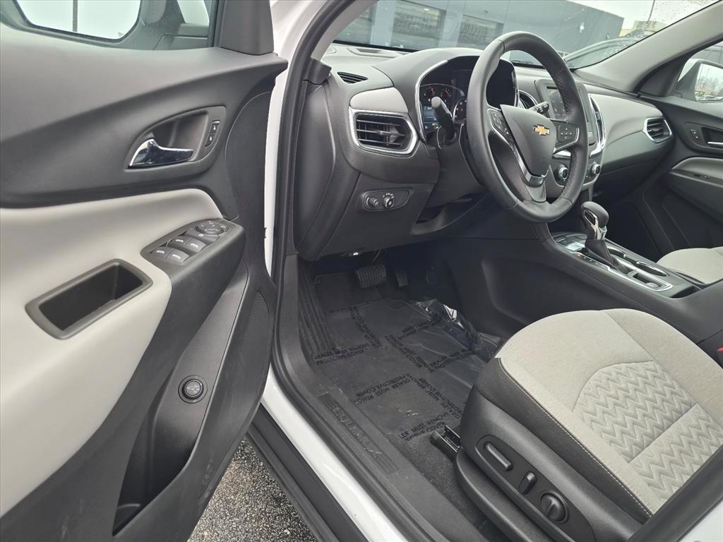used 2023 Chevrolet Equinox car, priced at $19,845