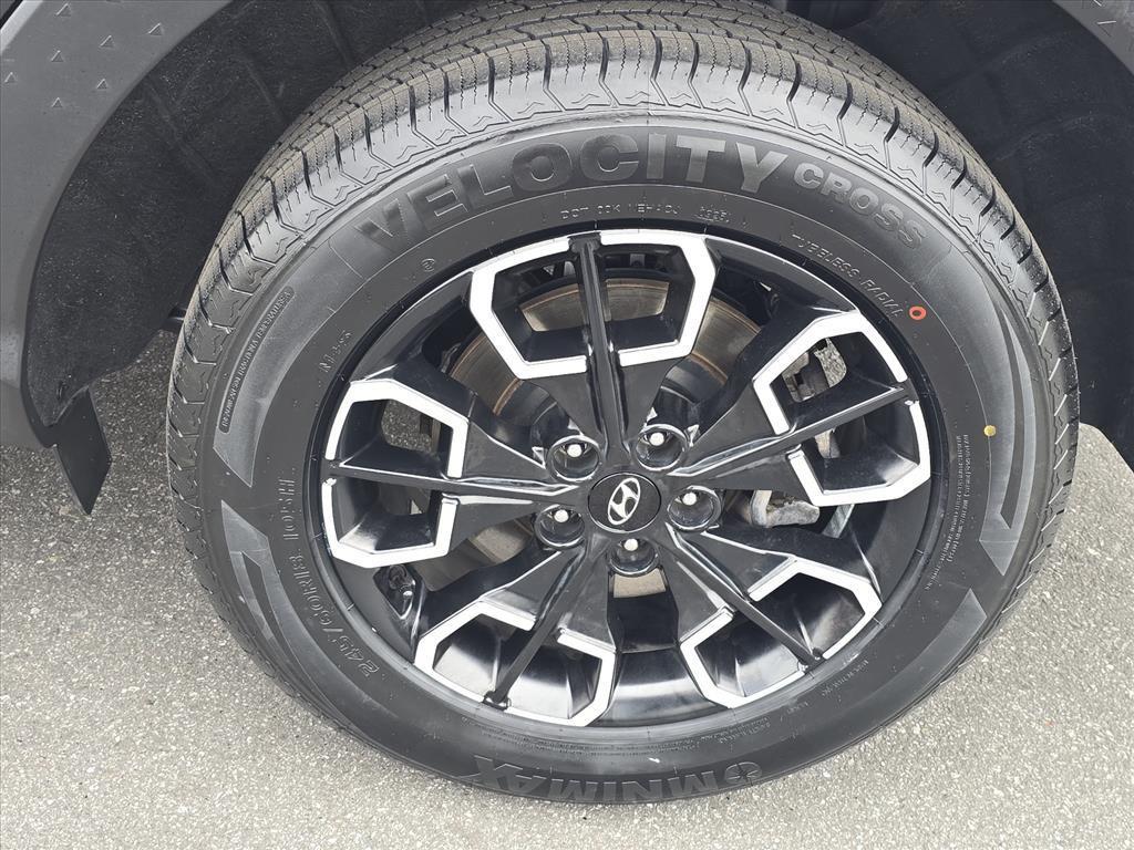 used 2024 Hyundai SANTA CRUZ car, priced at $21,620