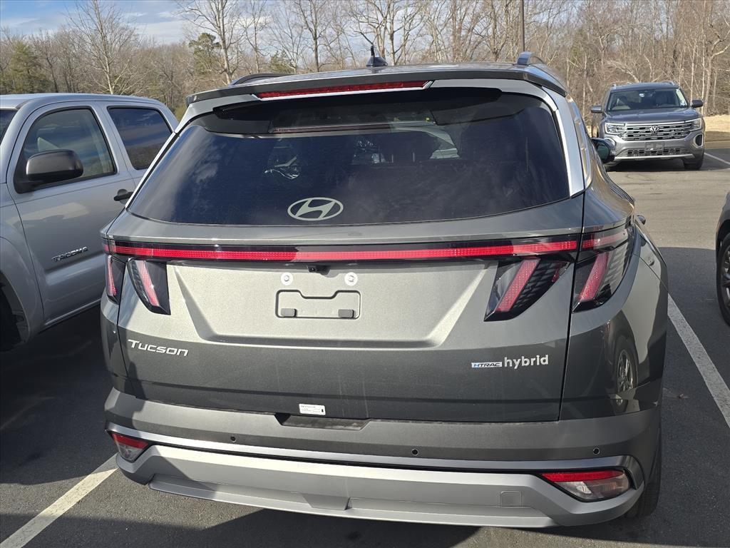 new 2026 Hyundai TUCSON Hybrid car, priced at $41,864