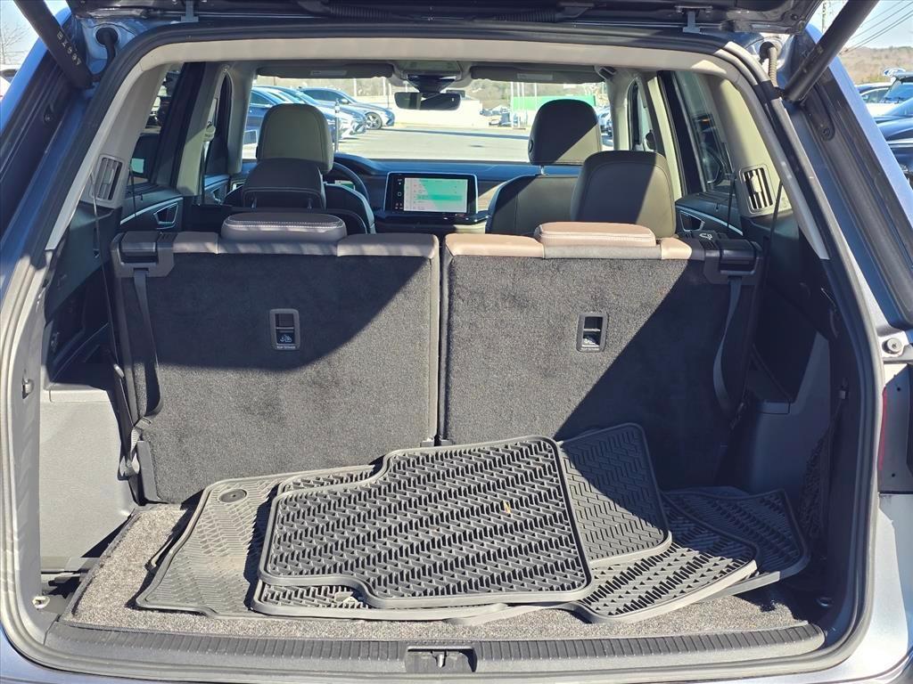 used 2024 Volkswagen Atlas car, priced at $35,772