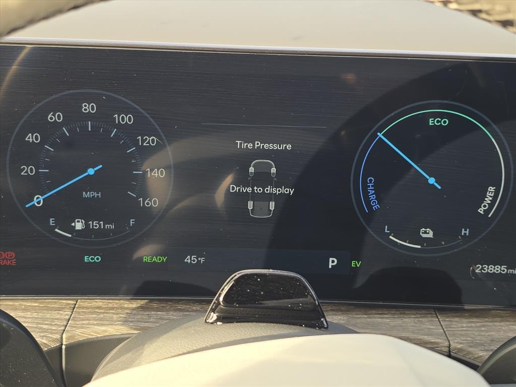 used 2025 Hyundai SANTA FE HEV car, priced at $36,555